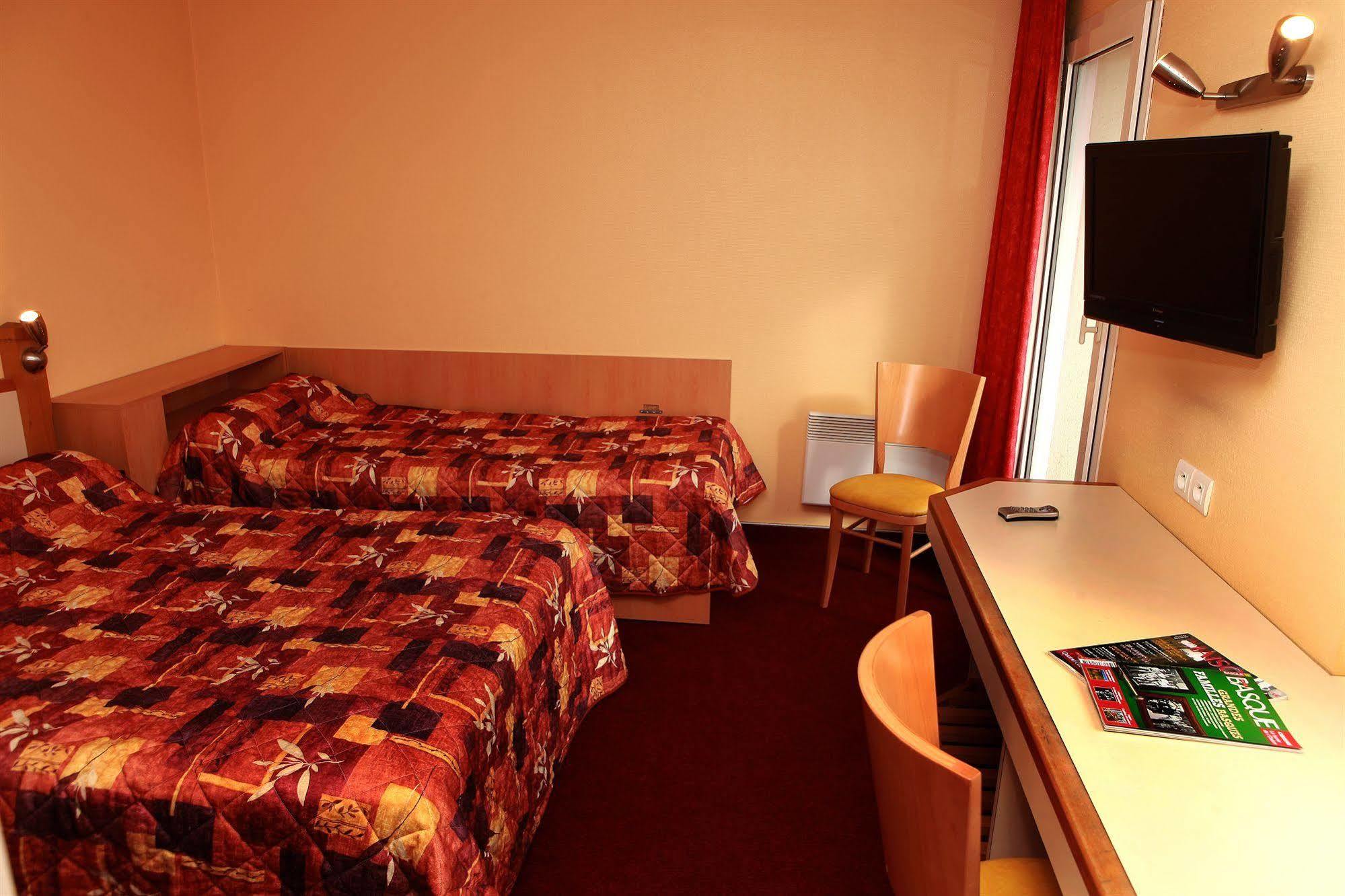Hotel Les Genets Bayonne Luaran gambar